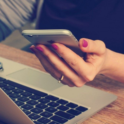 Ψάχνεις παπούτσια για το Καλοκαίρι; Μάθε πώς θα κάνεις τις πιο «έξυπνες» online αγορές!