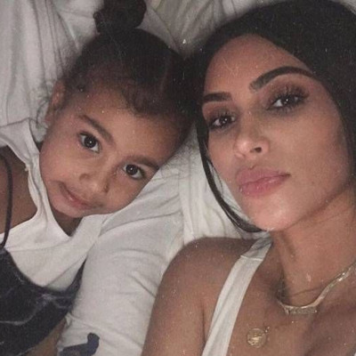 Οι πιο τρυφερές στιγμές της Kim Kardashian με την κόρη της, North West