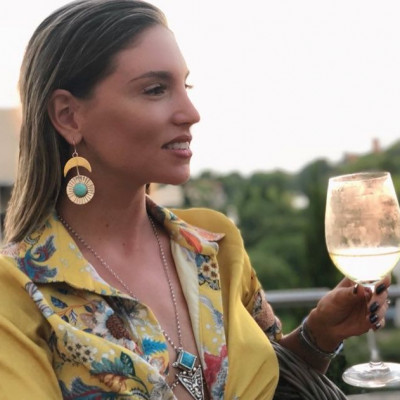 Η Αθηνά Οικονομάκου στην πιο «τσαλακωμένη» της εμφάνιση στα social media