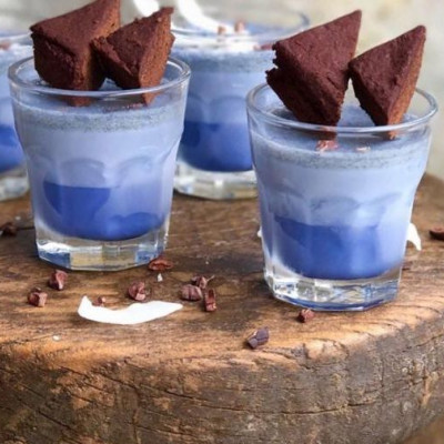 Η νέα τάση στη διατροφή λέγεται blue matcha