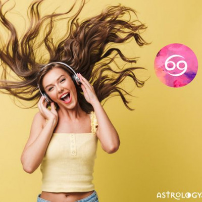 Είσαι Καρκίνος; Μάθε ποιο τραγούδι σου ταιριάζει αυτό το καλοκαίρι και γιατί...