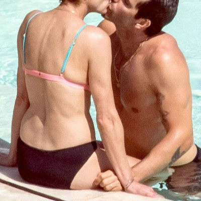 Πέρασε καιρός! Το διάσημο και super hot ζευγάρι σε τρυφερά τετ-α-τετ, σε σπάνια εμφάνιση του