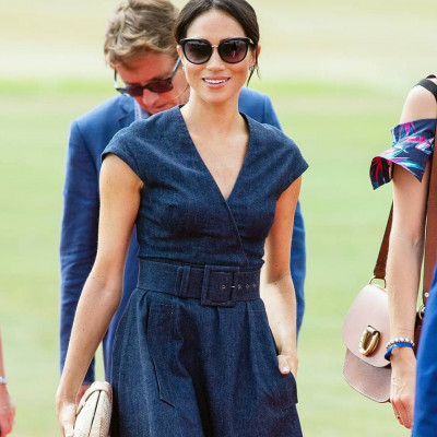 H Μeghan Markle άλλαξε αριθμό τηλεφώνου και ο πατέρας της απειλεί θεούς και δαίμονες