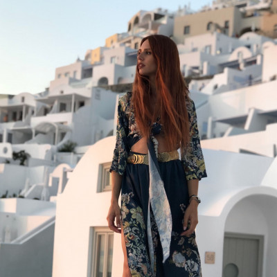 Η «συνταγή» για ένα μαγικό 24ωρο στη Σαντορίνη