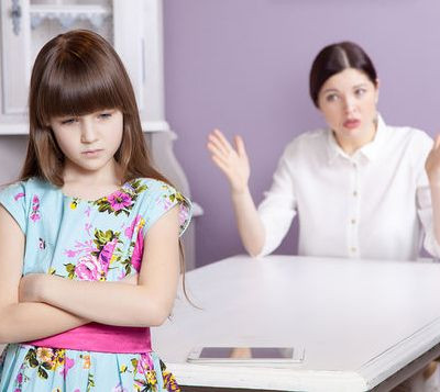 «Παιδί μου δεν σε αντέχω άλλο!» Λόγια που πονάνε και μας πονούν