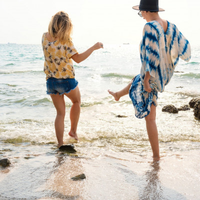 Όλα όσα πρέπει να κάνεις φέτος με τις κολλητές σου στο νησί