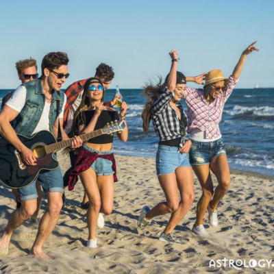 Ζώδια Σήμερα 17/8: Και το κέφι συνεχίζεται αμείωτο...