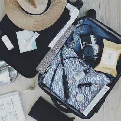 Πώς θα διπλώσεις τα ρούχα για να πιάνουν λιγότερο χώρο;