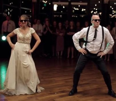 Αυτός πρέπει να είναι ο πιο επικός γαμήλιος χορός που έχετε δει (vid)