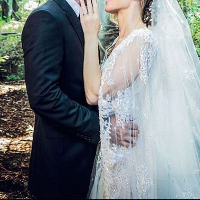 Aλήθεια τώρα; Η διάσημη ηθοποιός παντρεύτηκε κρυφά και έχουμε φωτογραφίες