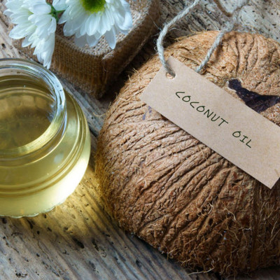 Λάδι καρύδας: Ελιξίριο υγείας και ομορφιάς ή «δηλητήριο»;