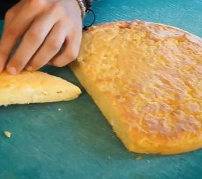 Καλαμποκόπιτα ή μπομπότα