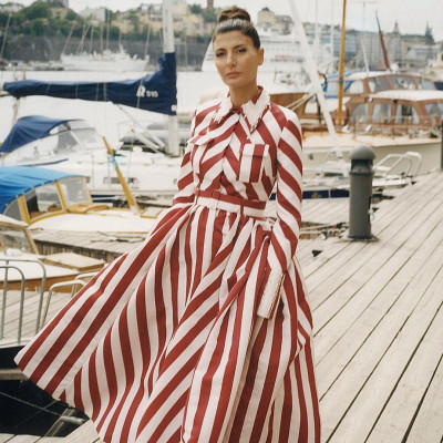 Πέντε styling tricks για να ντυθείς εντυπωσιακά με τα πιο απλά ρούχα