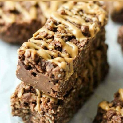 Φτιάξε homemade μπάρες πρωτεΐνης με 2 super συνταγές