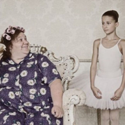 Η φωτογράφος Anna Padchenko φωτογραφίζει την... άλλη πλευρά της μητρότητας