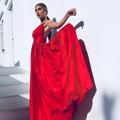 Αθηνά Οικονομάκου: Δείτε ποιες γνωστές κυρίες φόρεσαν το φόρεμα πριν την ηθοποιό