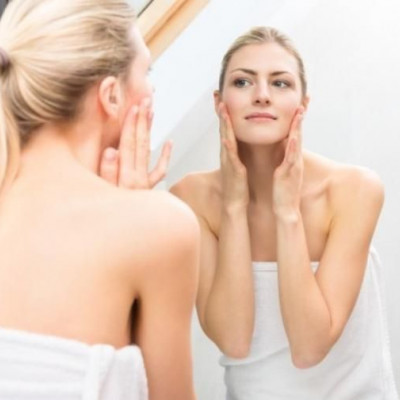 2 μοναδικά προϊόντα για να πεις αντίο στα μαύρα στίγματα μία και καλή