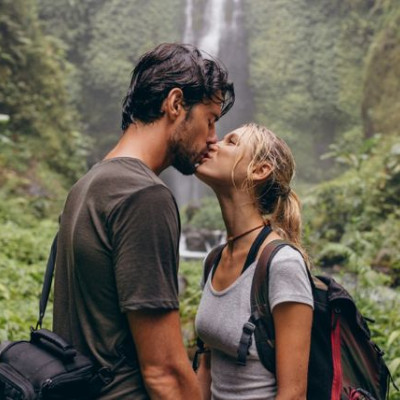 Αυτός ο άντρας θέλει τη γυναίκα ελεύθερη, ανεξάρτητη και χωρίς ταμπού