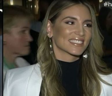 'Έξαλλη η Αθηνά Οικονομάκου: «Έγινε λάθος και μάθατε την ημερομηνία του γάμου»