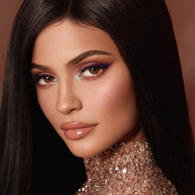 Η Kylie Jenner πρωταγωνιστεί στο πιο wow videoclip