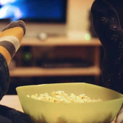 Πέντε σειρές που κάθε φοιτητής πρέπει να δει!