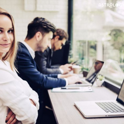 Ζώδια Σήμερα 30/9: Το έξυπνο πουλί από τη μύτη πιάνεται