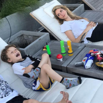 Σοφία Καρβέλα: Η καθημερινότητα με τα παιδιά της εντός και εκτός σπιτιού μέσα από φωτογραφίες (pics)