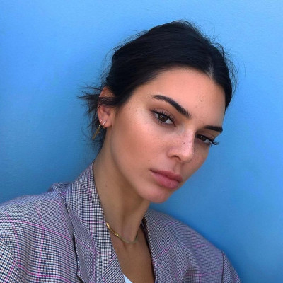 Boyfriend Alert: Με ποιον βγαίνει η Kendall Jenner;