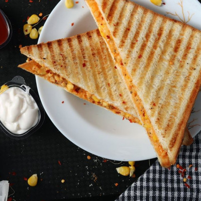 Πώς θα καθαρίσεις την τοστιέρα σου