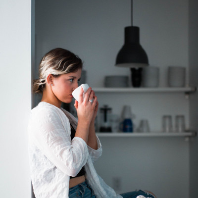 Αισθάνεσαι πως αρρωσταίνεις; Πιες αυτό το ρόφημα και... γλίτωσες