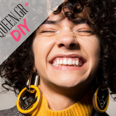 Έχεις σγουρά μαλλιά; Μην τα ισιώνεις! Έχουμε χτενίσματα για εσένα…