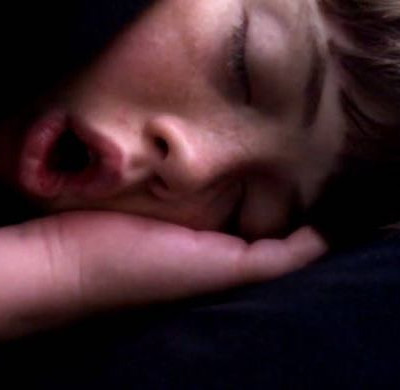 Το παιδί με το δυνατότερο ροχαλητό! (vid)