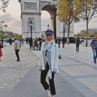 Θα την αναγνώριζες; Με αυτήν τη φωτογραφία η Δούκισσα Νομικού αποχαιρέτισε το Mega