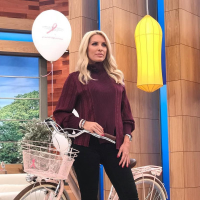 Ελένη Μενεγάκη: Το συγκινητικά λόγια της on air για το μαύρο στο MEGA