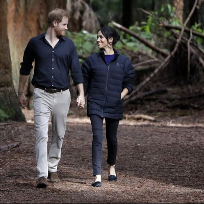 Love to hate: Η βασιλική γκαρνταρόμπα της Meghan κόστισε λιγάκι παραπάνω στους Βρετανούς