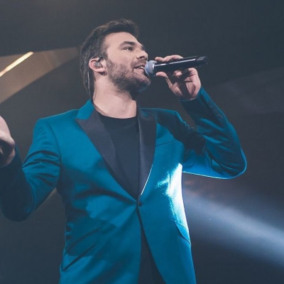 O Γιώργος Σαμπάνης μας ξάφνιασε ευχάριστα με νέο videoclip