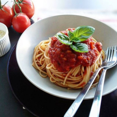 Μακαρόνια Ναπολιτάνα