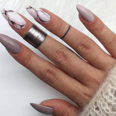 Στα #MarbleNails λέμε ετεροχρονισμένα... ΝΑΙ!