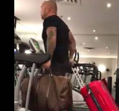 Πώς να μην χάσετε την πτήση σας επειδή δεν τρέξατε αρκετά (vid)