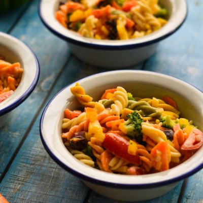 Μακαρονοσαλάτα