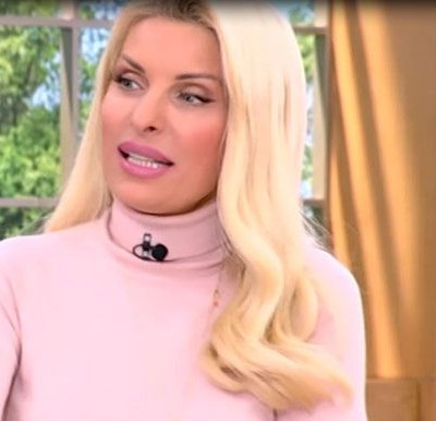 Eλένη: Η φωτό με τα παιδιά της να στολίζουν το δέντρο και η αποκάλυψη…