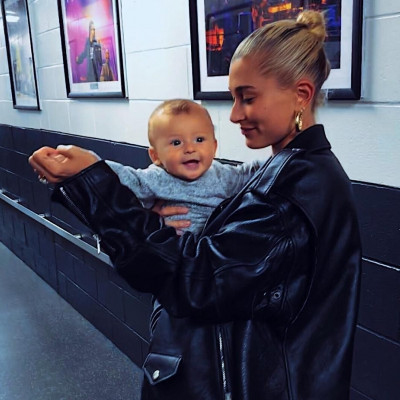 Αυτά κι αν είναι νέα! H Hailey Baldwin θα γίνει σύντομα μαμά