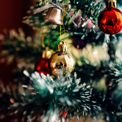 Όχι μόνο «Last Christmas»! Η λίστα με τα σύγχρονα χριστουγεννιάτικα τραγούδια που θες να ακούσεις