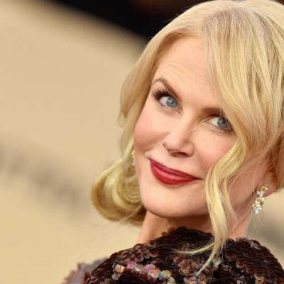 10 celebrities που αποφάσισαν να υιοθετήσουν παιδιά