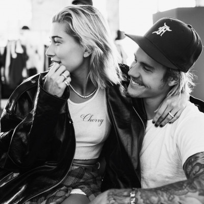 Ο Justin Bieber έκανε κάτι με την Hailey που δείχνει πως είναι ακόμα κολλημένος με τη Selena Gomez
