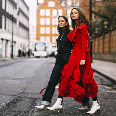 12 +1 γιορτινά φορέματα μέχρι 25 ευρώ για να ξεχωρίσεις στα ρεβεγιόν