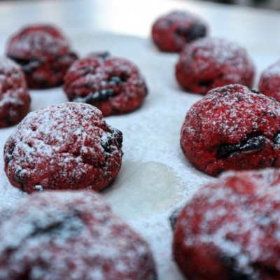 Red Velvet Oreo Cookies