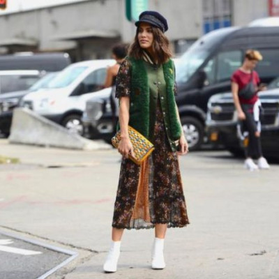 Aυτό είναι το φόρεμα που ρίχνει το Instagram ξανά και ξανά