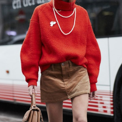 Τι θα φορέσουμε το 2019 στο σχολείο και τη βόλτα; Τα trends που δεν πρέπει να χάσεις