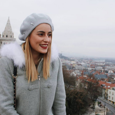 Κάνω ψυχοθεραπεία και δεν καταλαβαίνω γιατί ντρέπεσαι κι εσύ να μιλήσεις γι' αυτό